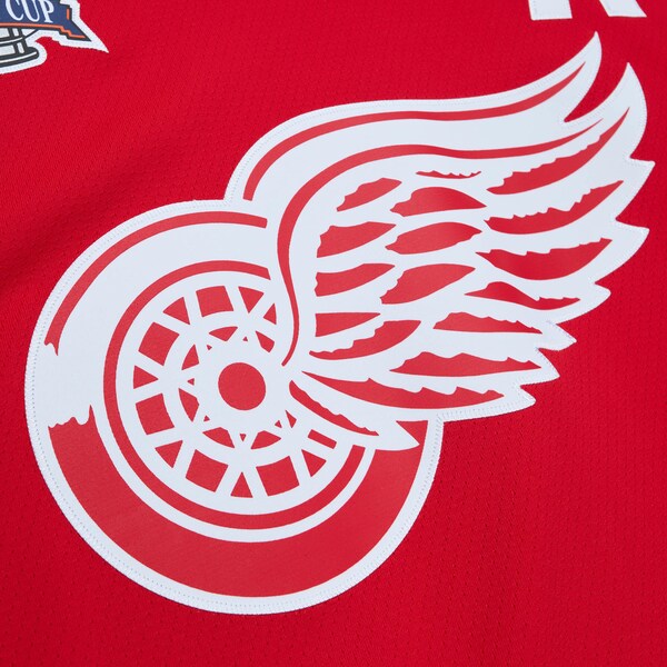 Nicklas Lidstrom Detroit Red Wings Alternate Captain Patch 2001/02 Blue Line Player Jersey - Red