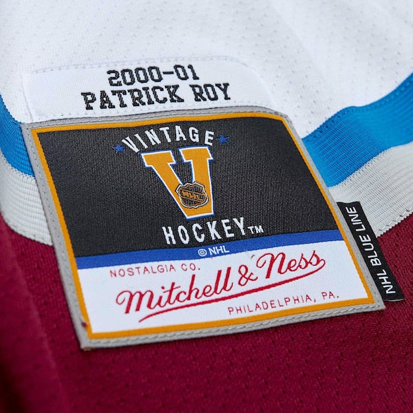 Patrick Roy Colorado Avalanche  2000/01 Blue Line Player Jersey - White