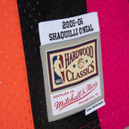 Shaquille O'Neal Miami Heat 2005/06 Hardwood Classics Fadeaway Swingman Player Jersey - Pink/Black
