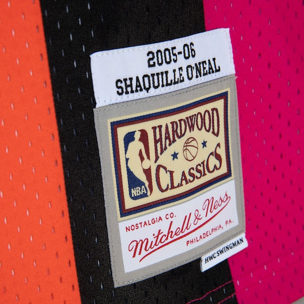 Shaquille O'Neal Miami Heat 2005/06 Hardwood Classics Fadeaway Swingman Player Jersey - Pink/Black