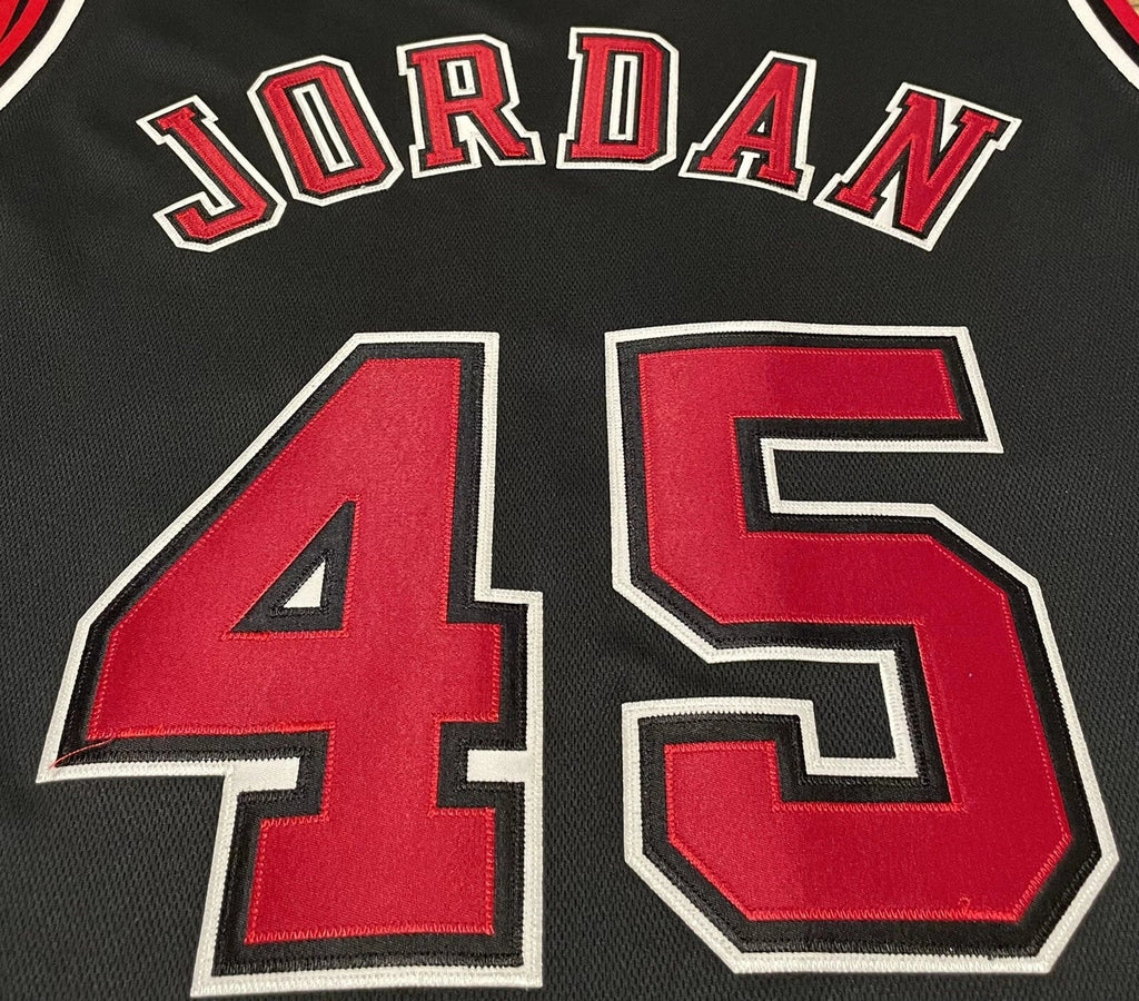 Men's Chicago Bulls Michael Jordan Nike 1984/85 Vintage Jersey - Black