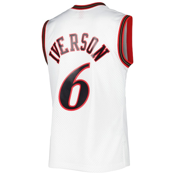 Allen Iverson Philadelphia 76ers 2001/02 Hardwood Classics Swingman Jersey - White/Red