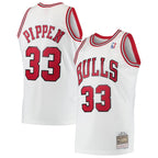 Scottie Pippen Chicago Bulls  Hardwood Classics Swingman Jersey - White/Black
